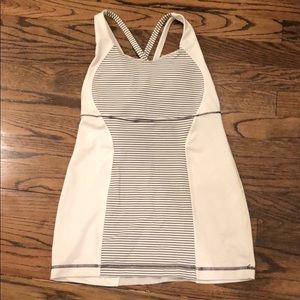 Lululemon Cross Back Workout Top, Size 4